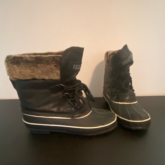 Snow boots - Picture 2 of 3
